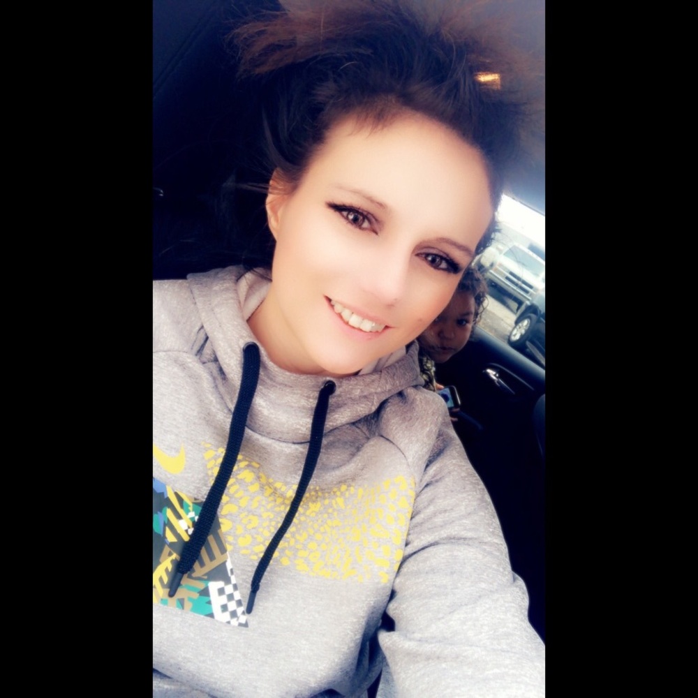 Meet your Posher, Tay